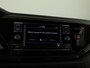 Volkswagen Polo 1.0 TSI Life 95PK | Navigatie via app | parkeersensoren | lm velgen