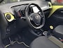 Toyota Aygo 1.0 VVT-i x-cite | Nieuwe koppeling, Lichtmetalen velgen, Parkeercamera, Bluetooth, Stuurbediening, Privacy Glass, Zwart dak, Airco