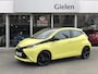 Toyota Aygo 1.0 VVT-i x-cite | Nieuwe koppeling, Lichtmetalen velgen, Parkeercamera, Bluetooth, Stuurbediening, Privacy Glass, Zwart dak, Airco