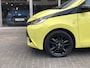 Toyota Aygo 1.0 VVT-i x-cite | Nieuwe koppeling, Lichtmetalen velgen, Parkeercamera, Bluetooth, Stuurbediening, Privacy Glass, Zwart dak, Airco