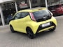 Toyota Aygo 1.0 VVT-i x-cite | Nieuwe koppeling, Lichtmetalen velgen, Parkeercamera, Bluetooth, Stuurbediening, Privacy Glass, Zwart dak, Airco
