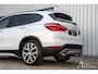 BMW X1 sDrive20i Orange Edition II panodak, sportstoelen, leder, trekhaak