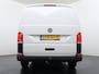 Volkswagen Transporter 2.0TDI 150PK Automaat L1H1 28 3-Persoons Euro 6 Trekhaak Navi* Apple Carplay Android Auto Airco Cruise Control Pdc Comfortline Betonplex Vloer Lat om Lat Wandbetimmering Schuifdeur 2.500KG Trekgewicht 1e Eigenaar Origineel Nederlandse Bestelbus
