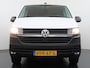 Volkswagen Transporter 2.0TDI 150PK Automaat L1H1 28 3-Persoons Euro 6 Trekhaak Navi* Apple Carplay Android Auto Airco Cruise Control Pdc Comfortline Betonplex Vloer Lat om Lat Wandbetimmering Schuifdeur 2.500KG Trekgewicht 1e Eigenaar Origineel Nederlandse Bestelbus