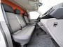 Volkswagen Transporter 2.0TDI 150PK Automaat L1H1 28 3-Persoons Euro 6 Trekhaak Navi* Apple Carplay Android Auto Airco Cruise Control Pdc Comfortline Betonplex Vloer Lat om Lat Wandbetimmering Schuifdeur 2.500KG Trekgewicht 1e Eigenaar Origineel Nederlandse Bestelbus