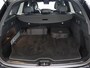 Mercedes-Benz GLC 300e 4MATIC AMG Line | Luchtvering | Panoramadak | Rijassistentie | Trekhaak | Treeplanken | Burmester | Memory | 360 camera | Achterasbesturing |