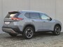 Nissan X-Trail 1.5 MHEV 163pk Tekna Automaat / Fabrieksgarantie tot 28-04-2028 / Trekgewicht 2000 kg / Allseason banden / HUD / Elektrische achterklep / Stuur-, Stoel en Achterbank verwarming / Rondomzicht camera /