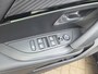 Peugeot e-2008 EV GT Pack 50 kWh Parkeersensoren V+A/ Camera/ Cruise control/ Stoelverwarming/ Rijklaarprijs!