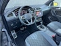 Volkswagen Tiguan 1.5 TSI R-Line | Pano | Head-up | Dodehoekassistent | Keyless | Travelassist | ACC | Carplay | Camera |