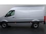 Mercedes-Benz eSprinter 314 L2 H2 PRO | 81 kWh | 100% elektrisch | 2000kg Trekhaak | 115Kw/u DC Snelladen | Smartphone integratie pakket | Carplay | Camera | Comfort bestuurdersstoel |