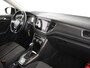 Volkswagen T-Roc 1.5 TSI Sport 150pk DSG/AUTO | Trekhaak | Panorama dak | Dodehoekdetectie  | Navigatie | Adaptief cruise control | Camera achter | Stoelverwarming | 17|"LMV"