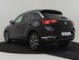 Volkswagen T-Roc 1.5 TSI Sport 150pk DSG/AUTO | Trekhaak | Panorama dak | Dodehoekdetectie  | Navigatie | Adaptief cruise control | Camera achter | Stoelverwarming | 17|"LMV"