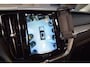 Volvo XC60 2.0 T6 Plug-in hybrid AWD Panoramadak|HUD|ACC|Dealer onderhouden|