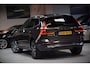 Volvo XC60 2.0 T6 Plug-in hybrid AWD Panoramadak|HUD|ACC|Dealer onderhouden|