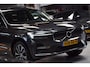 Volvo XC60 2.0 T6 Plug-in hybrid AWD Panoramadak|HUD|ACC|Dealer onderhouden|