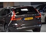 Volvo XC60 2.0 T6 Plug-in hybrid AWD Panoramadak|HUD|ACC|Dealer onderhouden|