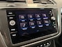 Volkswagen Tiguan 1.5 TSI ACT Highline Bns R-Line Trekhaak Unieke-Wrap Adaptive-Cruise