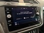 Volkswagen Tiguan 1.5 TSI ACT Highline Bns R-Line Trekhaak Unieke-Wrap Adaptive-Cruise