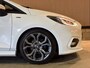 Ford Fiesta 1.0 EcoBoost ST-Line / Dealer onderhouden / LED /