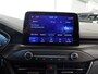 Ford Focus Wagon 1.0 EcoBoost Vignale 125pk, Full options!!, Navigatie, Achteruitrijcamera, Clima controle, Cruise controle, Trekhaak wegklapbaar,  Led/Xenon verlichting, Pdc V/A, Parkeer assistent, Lederen bekleding, Stoel verwarming,  Bovag afleverpakket 695,-