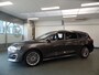 Ford Focus Wagon 1.0 EcoBoost Vignale 125pk, Full options!!, Navigatie, Achteruitrijcamera, Clima controle, Cruise controle, Trekhaak wegklapbaar,  Led/Xenon verlichting, Pdc V/A, Parkeer assistent, Lederen bekleding, Stoel verwarming,  Bovag afleverpakket 695,-