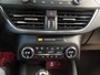 Ford Focus Wagon 1.0 EcoBoost Vignale 125pk, Full options!!, Navigatie, Achteruitrijcamera, Clima controle, Cruise controle, Trekhaak wegklapbaar,  Led/Xenon verlichting, Pdc V/A, Parkeer assistent, Lederen bekleding, Stoel verwarming,  Bovag afleverpakket 695,-