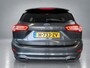 Ford Focus Wagon 1.0 EcoBoost Vignale 125pk, Full options!!, Navigatie, Achteruitrijcamera, Clima controle, Cruise controle, Trekhaak wegklapbaar, Led/Xenon verlichting, Pdc V/A, Parkeer assistent, Lederen bekleding, Stoel verwarming, Bovag afleverpakket 695,-