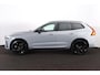 Volvo XC60 T6 Recharge AWD Essential Black Edition - Fiscale waarde € 63.575,-  - IntelliSafe Assist & Surround - Parkeercamera achter - Verwarmde voorstoelen, stuur & achterbank - Parkeersensoren achter - Draadloze tel. lader - Extra getint glas - Elektr. inklapbare trekhaak - 21' Wielen -