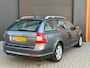 Skoda Octavia Combi 1.8 TSI Elegance|Nwe remmen & banden|Parkeersensoren|Trekhaak|Cruise Control|Airco