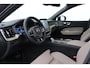 Volvo XC60 T8 Plug-in hybrid Ultra Dark | Luchtvering | Head-Up | 360° Camera | Trekhaak | ACC | harman/kardon