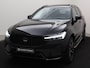 Volvo XC60 T6 PLUG-IN HYBRID ULTRA BLACK EDITION LUCHTVERING SCHUIFDAK 360G