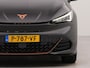 CUPRA Born Adrenaline One 62 kWh | SoH 94,4 % | Apple carplay | Navigatie | Achteruitrij camera | Parkeersensoren voor en achter | Voorstoelen verwarmd | Stuur verwarmd | Sportstoelen- onderstel |