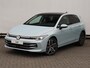Volkswagen Golf Style Edition 1.5 eHybrid 204 PK | 360 camera | Navigatie | Trekhaak | Panoramadak |