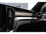 Volvo V60 2.0 T6 Recharge AWD R-Design | Plug-in Hybrid (PHEV) | Long Range SOH 97% | Trekhaak | Bowers Wilkins audio | Panoramadak | 360 Graden Camera | Adaptive cruise control | Stoel- en stuurverwarming | Elektrische stoelverstelling | Gelamineerde zijruiten | LED koplampen Adaptief | Lederen dashboard | Navigatie | Apple Carplay / Android Auto |