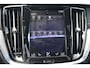 Volvo V60 2.0 T6 Recharge AWD R-Design | Plug-in Hybrid (PHEV) | Long Range SOH 97% | Trekhaak | Bowers Wilkins audio | Panoramadak | 360 Graden Camera | Adaptive cruise control | Stoel- en stuurverwarming | Elektrische stoelverstelling | Gelamineerde zijruiten | LED koplampen Adaptief | Lederen dashboard | Navigatie | Apple Carplay / Android Auto |