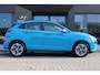 Hyundai Kona Electric EV Comfort 64 kWh NAV + Warmtepomp | Afneembare Trekhaak | Airco (automatisch) | Audio installatie premium