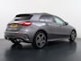 Mercedes-Benz A-klasse 250 e AMG Line | Panorama - Schuifdak | Trekhaak Wegklapbaar | Verwarmd Stuurwiel | Smartphone Integratie | Dodehoekl Assistent | Night Pakket | Klasse 3 Alarm