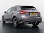 Mercedes-Benz A-klasse 250 e AMG Line | Panorama - Schuifdak | Trekhaak Wegklapbaar | Verwarmd Stuurwiel | Smartphone Integratie | Dodehoekl Assistent | Night Pakket | Klasse 3 Alarm
