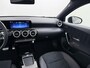 Mercedes-Benz A-klasse 250 e AMG Line | Panorama - Schuifdak | Trekhaak Wegklapbaar | Verwarmd Stuurwiel | Smartphone Integratie | Dodehoekl Assistent | Night Pakket | Klasse 3 Alarm