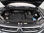 Volkswagen Tiguan Allspace 1.5 TSI Highline Business R-Line 7-Persoons | Automaat | Lederen Bekleding | Panoramadak | Achteruitrijcamera | Parkeersensoren |