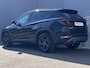 Hyundai Tucson 1.6 T-GDI HEV 230pk Comfort Smart automaat / Fabrieksgarantie tot 07-2029 / 1650kg Trekgewicht / Dealer onderhouden / 1e eigenaar / Navigatie / Adaptieve CC / Stuur- en stoelverwarming / 19” LM + All Season banden /