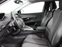 Peugeot 5008 1.2 PureTech 130pk Automaat Allure Pack 7-zits | Navigatie | Apple Carplay/Android Auto | Climate Control | Cruise Control | Virtual cockpit | PDC VA + Camera | Zonneschermen achter | Keyless Go | Full LED  18” LM Velgen