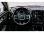Volvo XC40 1.5 T3 Inscription | Trekhaak | Stoelverwarming | Lederen bekleding | Parkeercamera | Parkeersensoren voor + achter | Cruise Control | Volvo On Call |