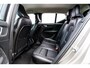 Volvo XC40 1.5 T3 Inscription | Trekhaak | Stoelverwarming | Lederen bekleding | Parkeercamera | Parkeersensoren voor + achter | Cruise Control | Volvo On Call |