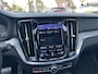 Volvo V60 2.0 B3 163 PK R-Design Automaat | Zeer nette en complete auto | Glazen Schuif-Kantel Panoramadak | Full LED Verlichting |  Luxe Lederen bekleding | Elektrische Stoelverstelling | Navigatie | Camera | Parkeersensoren V+A | Adaptive Cruise Control | 18" Lichtematelen Velgen | All Season Banden |