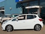 Kia Venga 1.4 CVVT ExecutiveLine Airco Navi Panodak Cruise