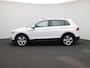 Volkswagen Tiguan 1.5 TSI Elegance | 150 PK | Automaat | Panorama Dak | Stoel en Stuurwiel Verwarming | Kofferklep Elektrisch | Apple Carplay / Android Auto | Parkeercamera | Navigatie | Keyless |