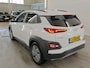 Hyundai Kona Electric 64 kWh EV 204pk Fashion | SOH 100% | Android Auto / Apple CarPlay | Camera | PDC | Navi | DAB | Keyless | 17" Velgen