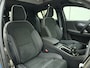 Volvo C40 Recharge Ultimate 69 kWh / 20 inch velgen / Nubuck / Harman Kardon audio / Elektrisch verstelbare stoelen / Stoel/- en stuurverwarming /