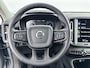 Volvo XC40 T2 A/T Momentum Core | 17" | Navigatie | Carplay | Parkeercamera | Parkeersensoren V+A | Cruise Control | Regensensor | Elektr. inklapbare Spiegels |